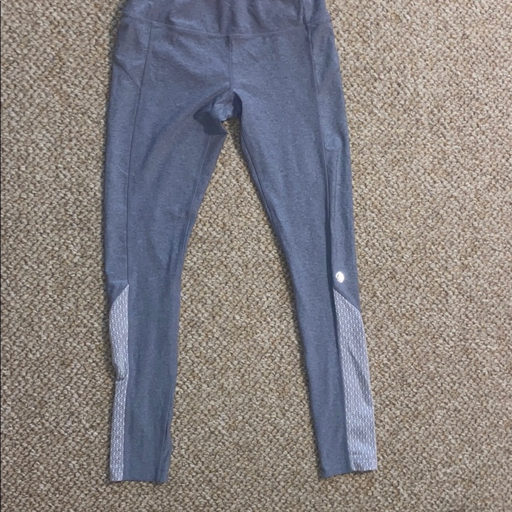 Gray athletic leggings